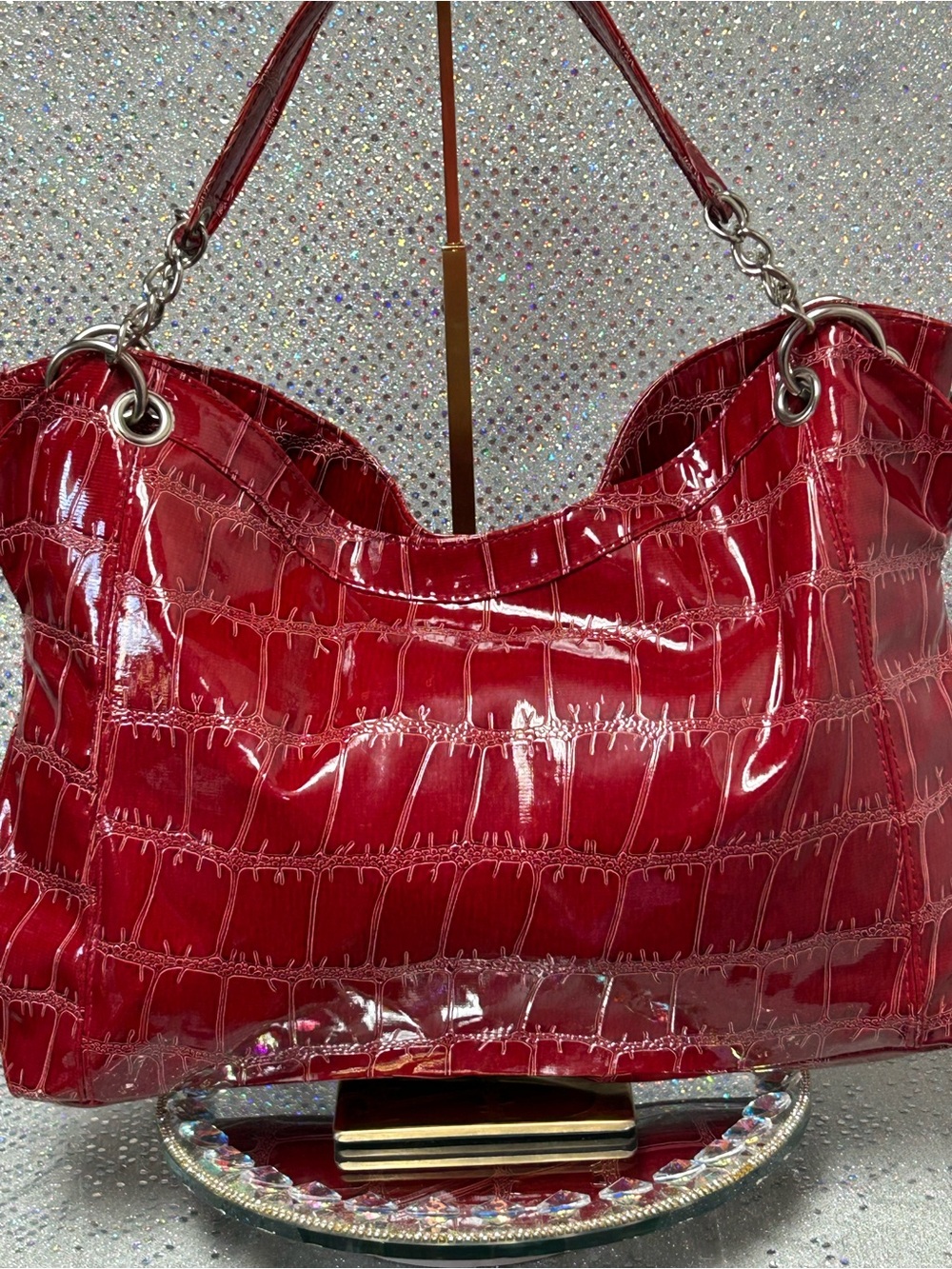 Red Patent Croc-Embossed Shoulder Bag Approx. 18 x 10 x 3.5